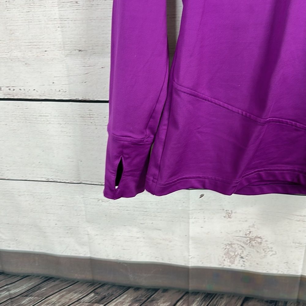 Under Armour UA Womens Top Shirt Size Medium Purple Cold Gear Long Sleeve Hooded - Picture 3 of 12